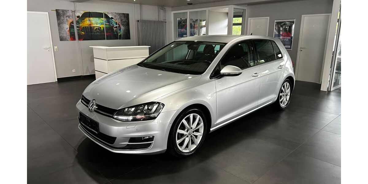 VW Golf 113.000 km 13.450 &euro; Kamp Lintfort 47475