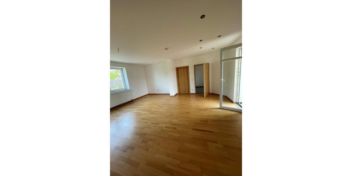 Etagenwohnung Diesdorf - 4 Zimmer, 127 m&sup2;, 570&euro; | Angebot:26426156