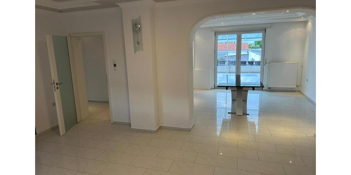 Einfamilienhaus Mannheim Käfertal - 5 Zimmer, 160 m&sup2;, 2.000&euro; | Angebot:26653114