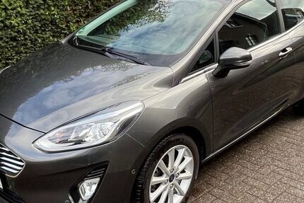 Ford Fiesta 23.439 km 8.350 &euro; Baesweiler 52499