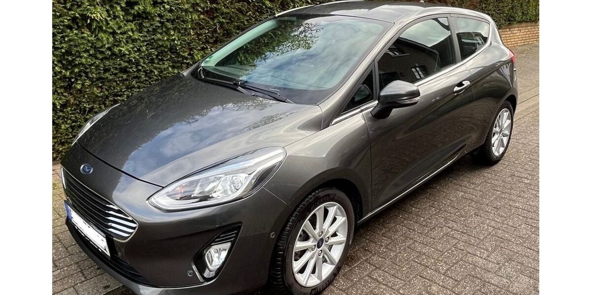 Ford Fiesta 23.439 km 8.350 &euro; Baesweiler 52499