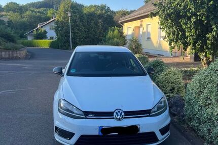 VW Golf 232.000 km 8.500 &euro; Salmtal 54528