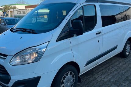 Ford Tourneo Custom 183.000 km 15.980 &euro; Offenbach am Main 63073