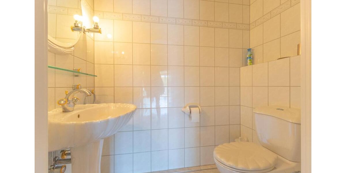 Einfamilienhaus Menden (Sauerland) - 5 Zimmer, 251 m&sup2;, 1.550&euro; | Angebot:24930528