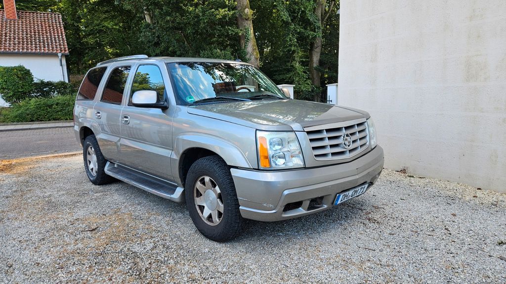 Cadillac Escalade 277.000 km 3.900 &euro; Barnstorf 49406