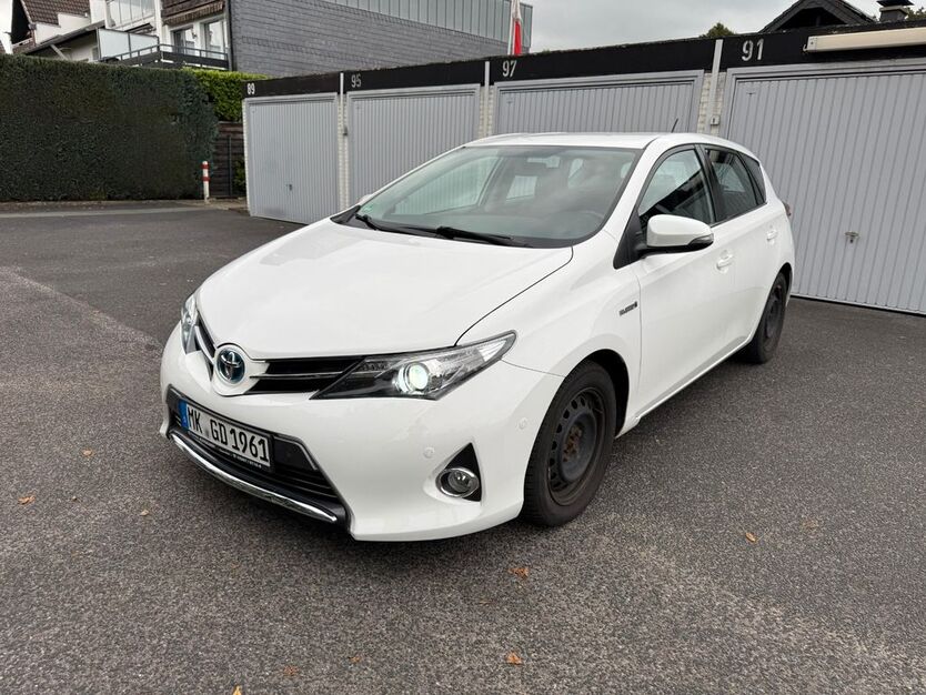 Toyota Auris 175.500 km 7.990 € Hilden 40721
