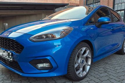 Ford Fiesta 78.000 km 12.850 € Hamburg 22763