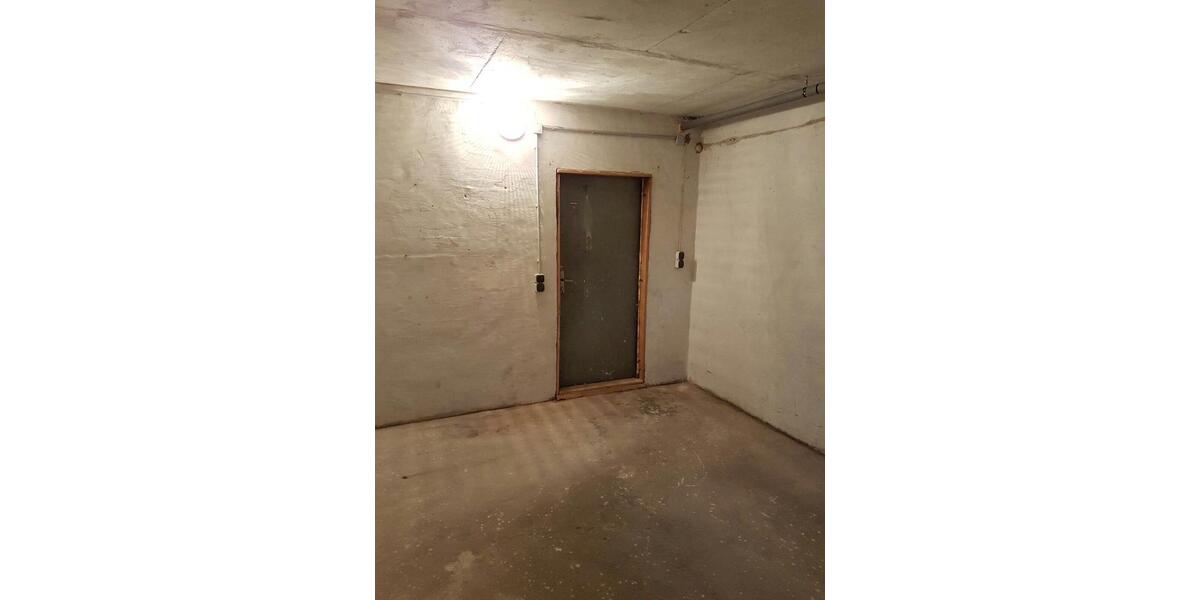 Dachgeschoßwohnung Aschersleben - 3 Zimmer, 70 m&sup2;, 40.000&euro; | Angebot:22415258