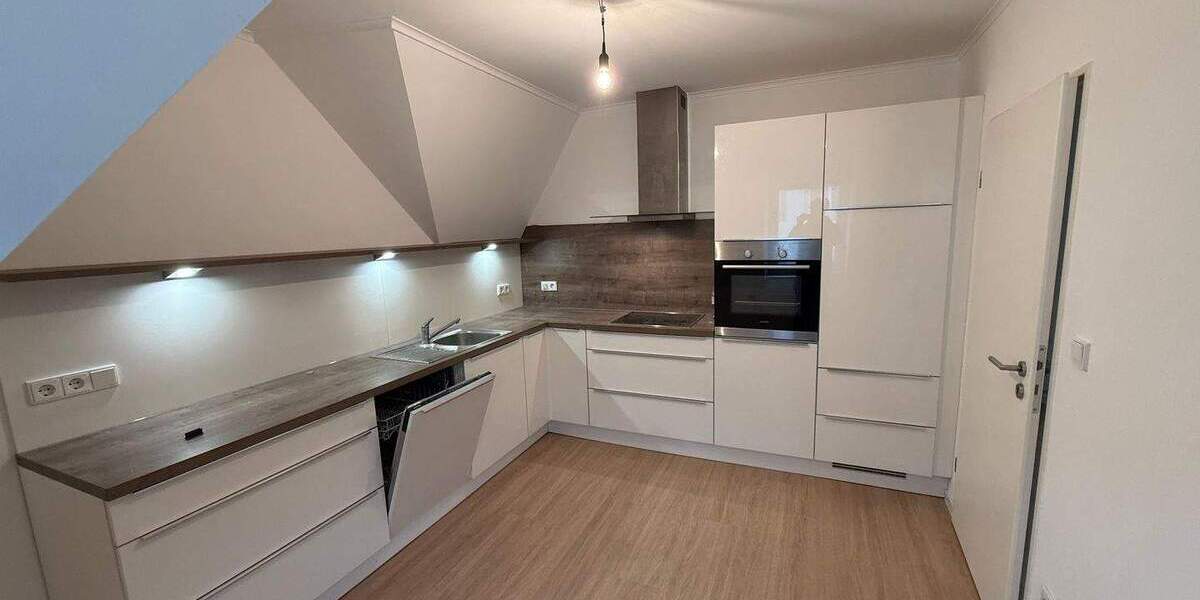 Etagenwohnung Paderborn Kernstadt - 3 Zimmer, 93 m&sup2;, 800&euro; | Angebot:26273826