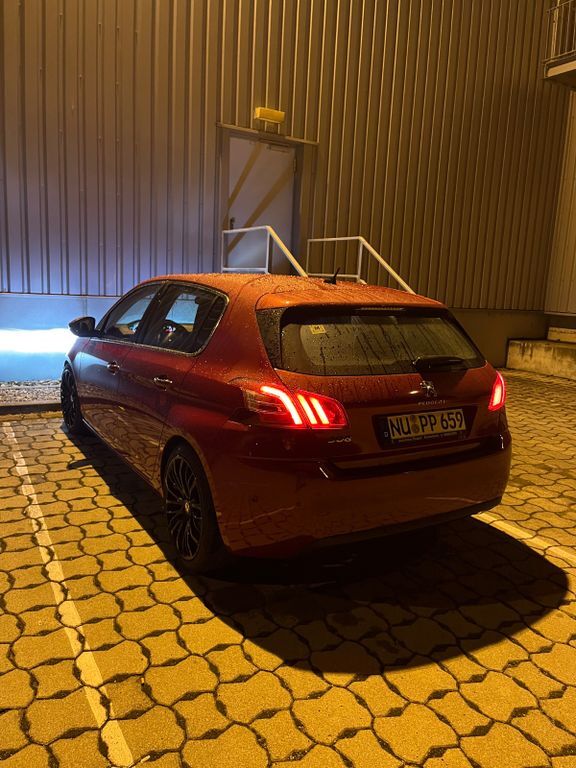 Peugeot 308 144.000 km 6.300 € Ulm 89079