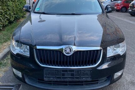 Skoda Superb 159.000 km 4.990 &euro; Rastatt 76437