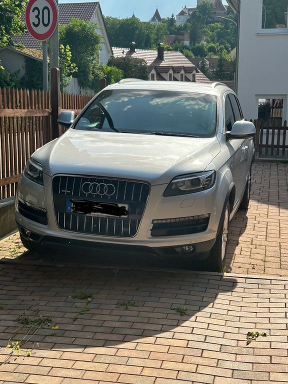 Q7