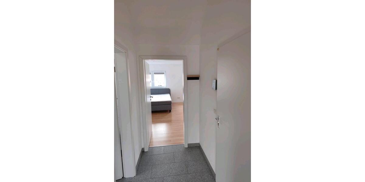 Dachgeschoßwohnung Hennef (Sieg) - 2 Zimmer, 70 m&sup2;, 900&euro; | Angebot:26679364
