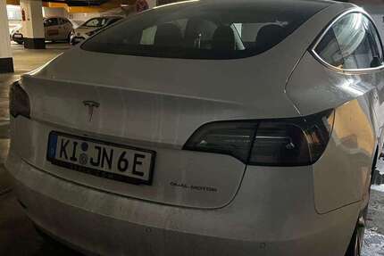 Tesla Model 3 66.000 km 29.900 &euro; Kiel 24114
