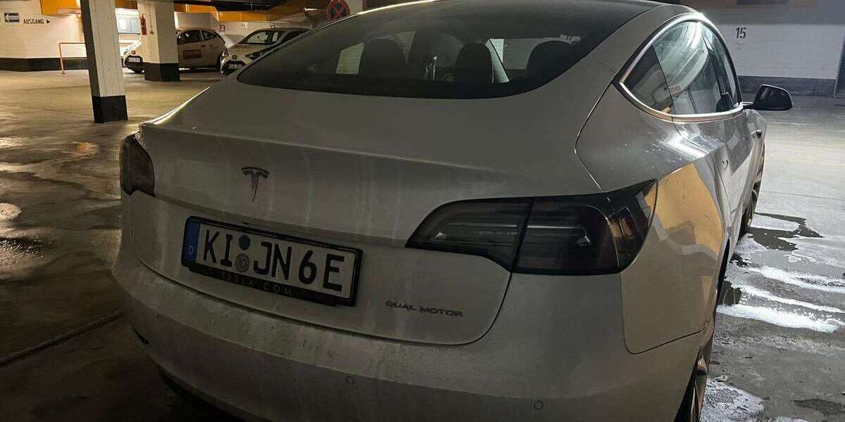 Tesla Model 3 66.000 km 29.900 &euro; Kiel 24114