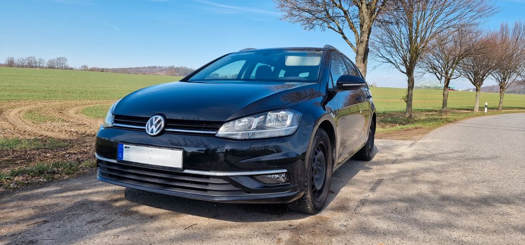 VW Golf 153.000 km 13.799 &euro; Sohland 02689