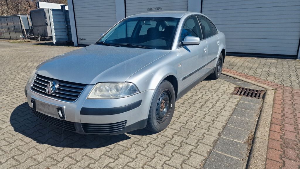 VW Passat 161.164 km 3.090 &euro; Bitterfeld - Wolfen 06766