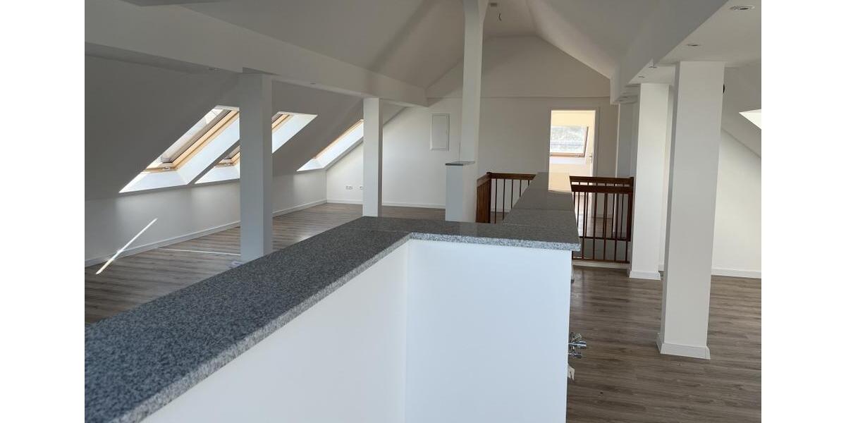 Dachgeschoßwohnung Dresden Cotta - 5 Zimmer, 120 m&sup2;, 1.500&euro; | Angebot:25422970