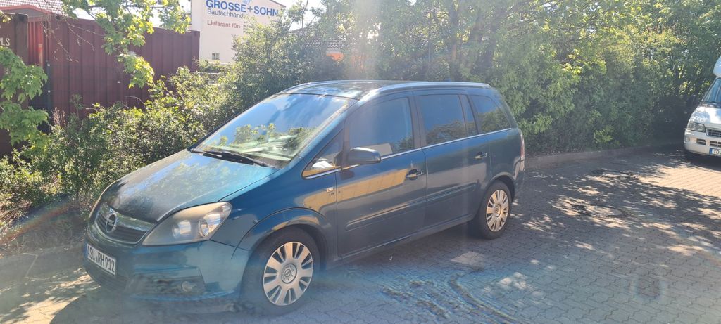 Opel Zafira 280.000 km 1.000 &euro; Aschersleben 06449