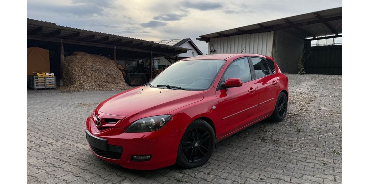 Mazda 3 270.087 km 999 &euro; München 81243