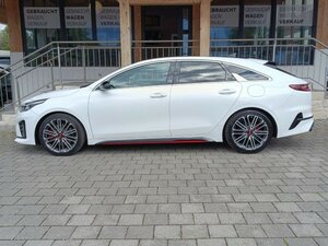 Kia PROCEED 1.6T DCT7 GT NAV KOMF GD AHK 61.969 km 21.460 &euro; Höhenkirchen-Siegertsbrun 85635