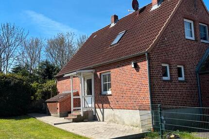 Haus Halstenbek - 3.5 Zimmer, 100 m&sup2;, 980&euro; | Angebot:26664139