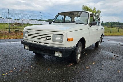 Wartburg 353 93.000 km 2.800 € Storkow (Mark) 15859
