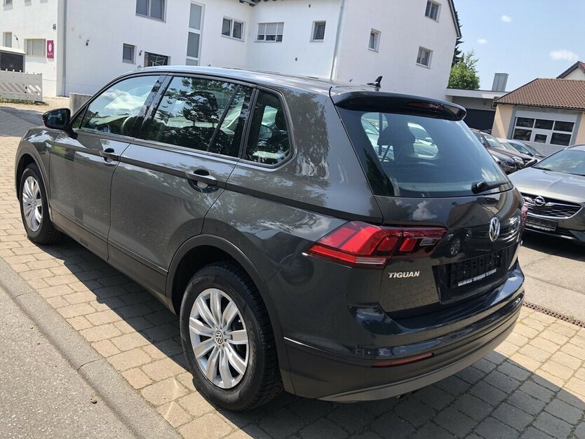 VW Tiguan 1.4 TSI Trendline BMT/Start-Stopp 4Motion 92.000 km 16.990 € Neckarsulm 74172