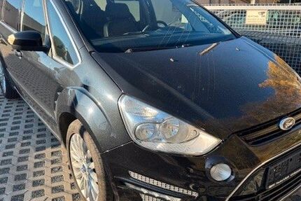 Ford S-Max 220.000 km 5.900 &euro; Bannewitz 01728