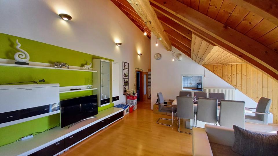 Dachgeschoßwohnung Ingolstadt Nordost - 3 Zimmer, 92 m&sup2;, 1.080&euro; | Angebot:26594361