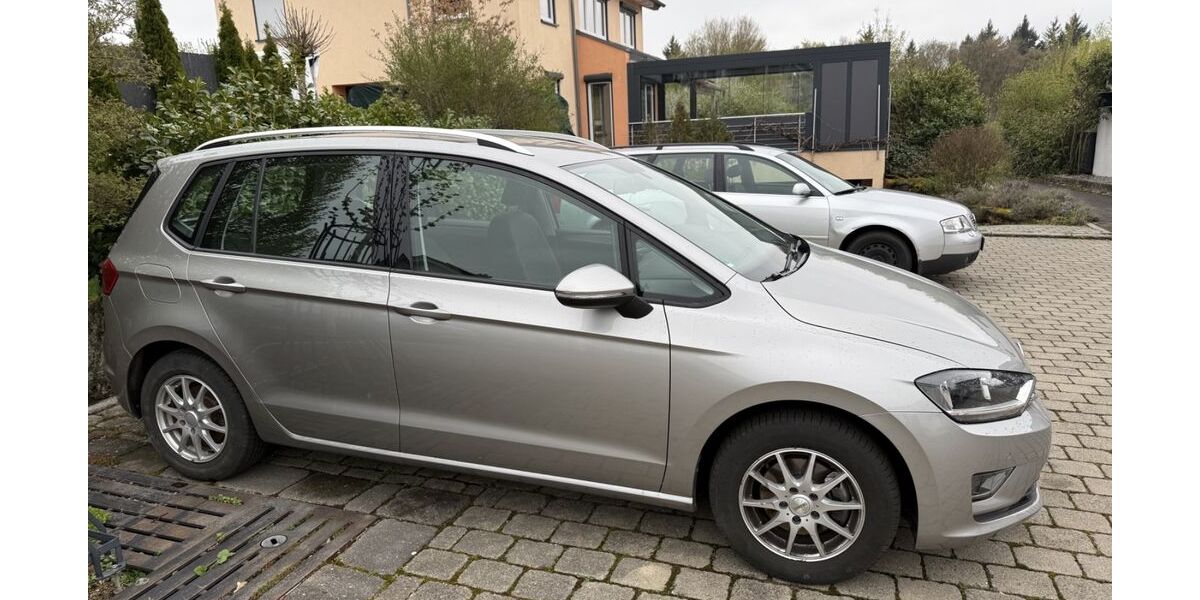 VW Golf Sportsvan 29.500 km 13.500 &euro; Mutlangen 73557