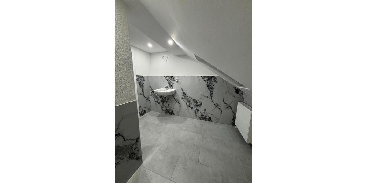 Dachgeschoßwohnung Frankenberg (Eder) - 3 Zimmer, 65 m&sup2;, 600&euro; | Angebot:26412975