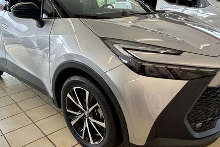 Toyota C-HR 13.500 km 29.990 &euro; Wiesmoor 26639