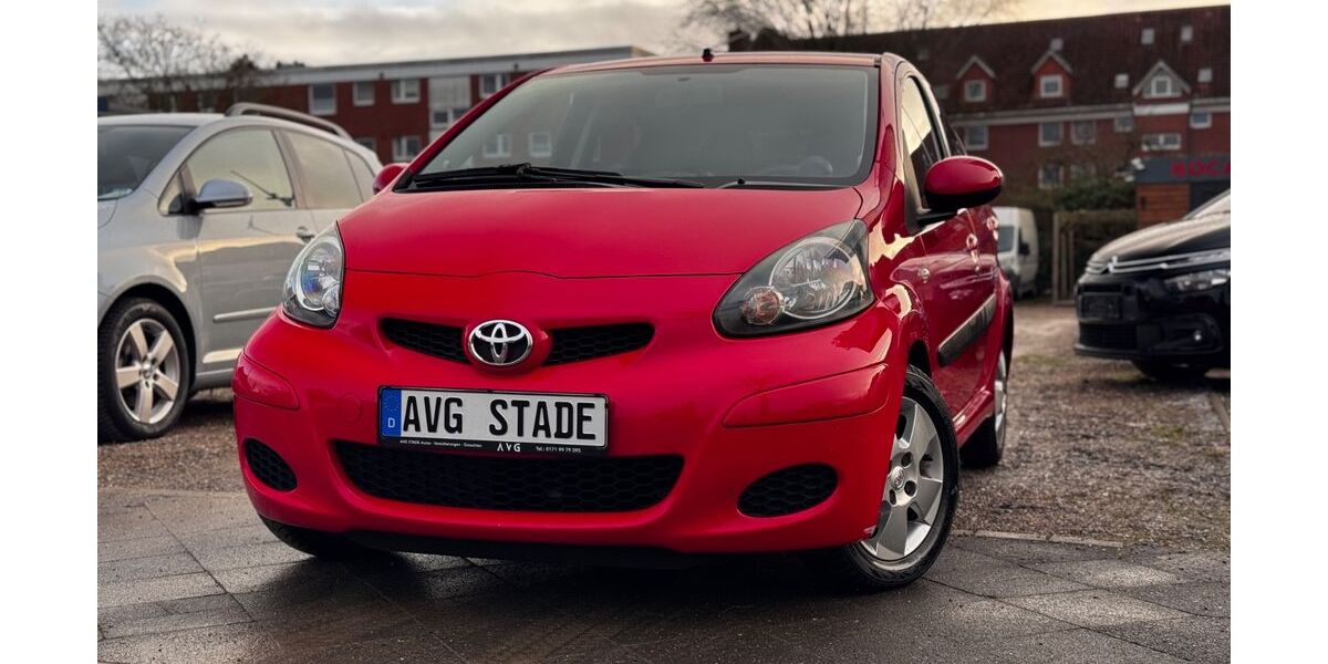 Toyota Aygo (X) 129.000 km 6.990 &euro; Stade 21680