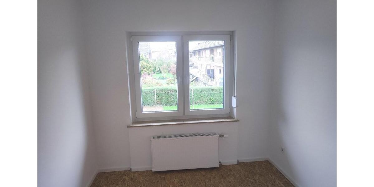 Etagenwohnung Rheinberg - 4 Zimmer, 100 m&sup2;, 950&euro; | Angebot:26323591