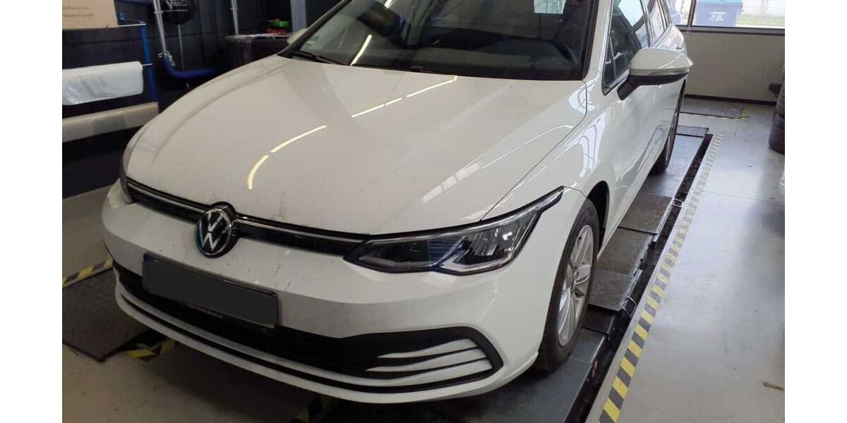 VW Golf 49.366 km 22.930 &euro; Wolfratshausen 82515