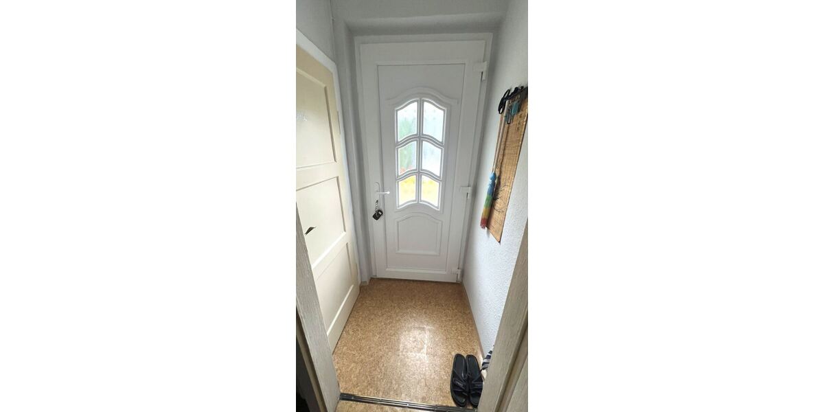 Doppelhaushälfte für die kleine Familie mit gepflegten Grundstück 4 zimmer