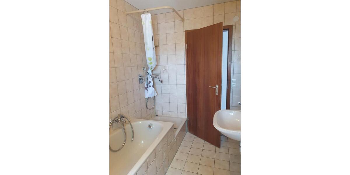 Etagenwohnung Kirchheim unter Teck - 2.5 Zimmer, 56 m&sup2;, 680&euro; | Angebot:26346465