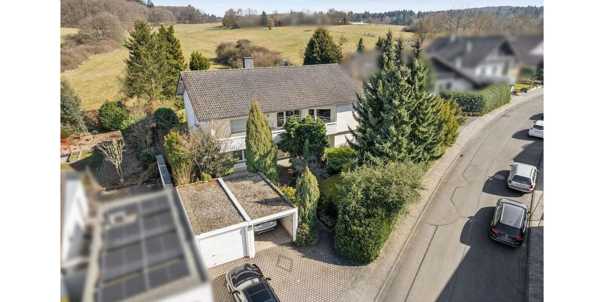 Einfamilienhaus Solms - 7 Zimmer, 194 m&sup2;, 2.800&euro; | Angebot:26091109