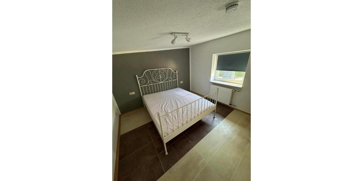 Einfamilienhaus Finsterwalde - 4 Zimmer, 120 m&sup2;, 1.100&euro; | Angebot:25979335