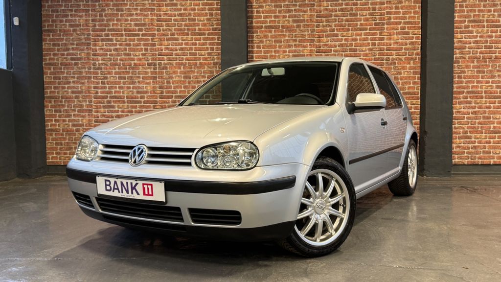 VW Golf 214.933 km 2.499 &euro; Dresden 01139