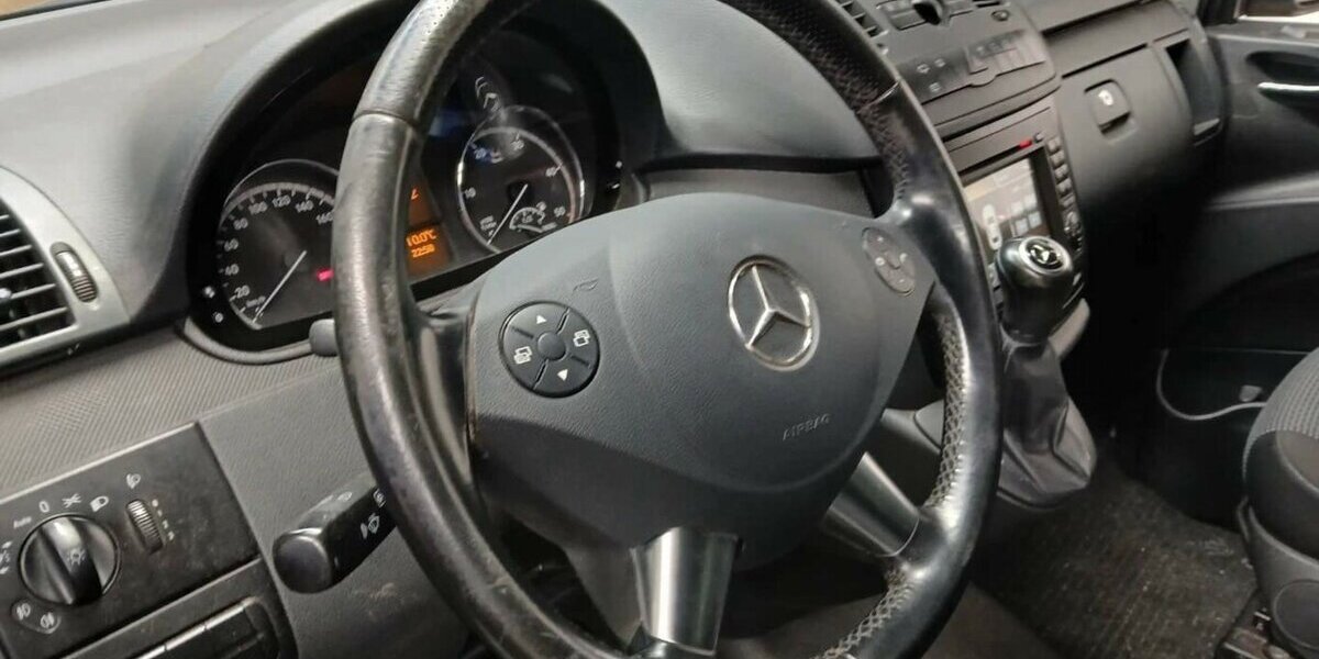 Mercedes-Benz Vito Kombi 4x4 116 CDI lang 4x4 8 Sitze 254.900 km 13.950 &euro; Badem 54657