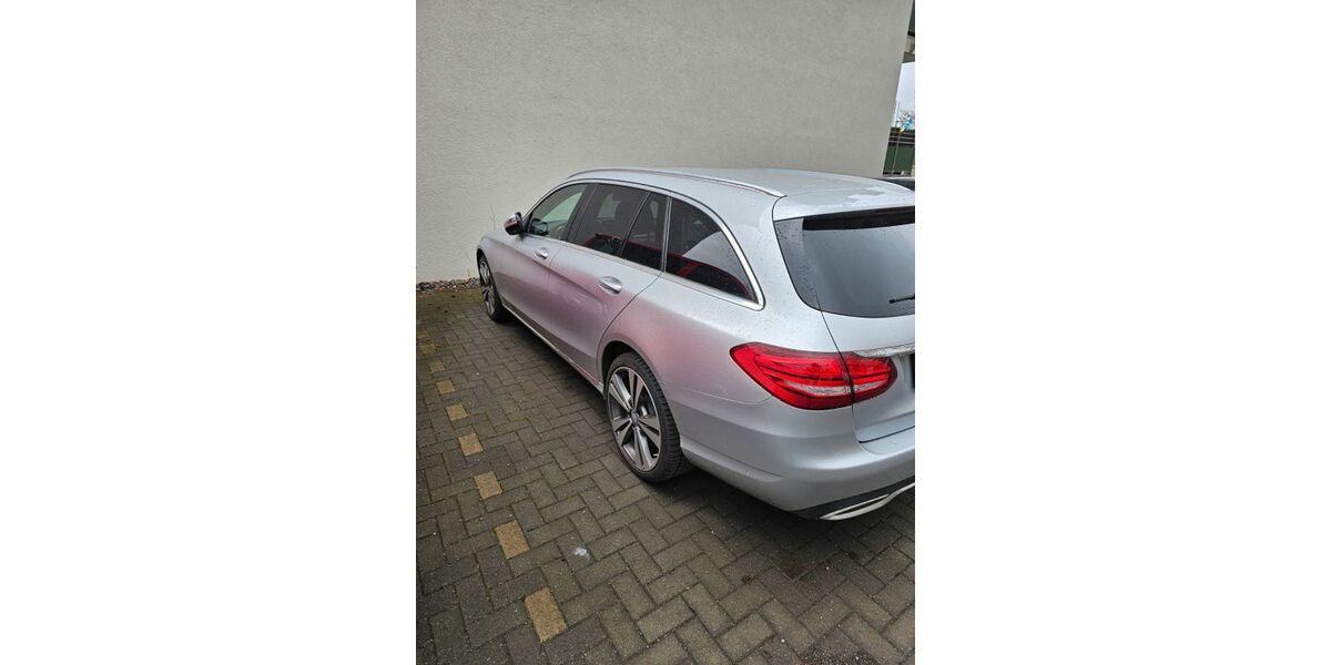 Mercedes-Benz C 250 142.000 km 21.190 &euro; Solingen 42651