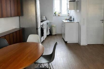 Wohnung Brühl - 3 Zimmer, 70 m&sup2;, 900&euro; | Angebot:24977373