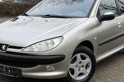 Peugeot 206 150.000 km 3.398 &euro; Rüsselsheim 65428