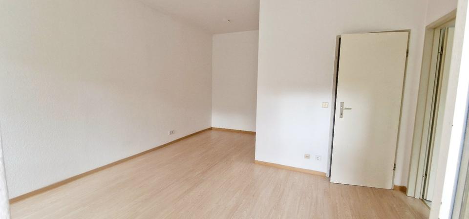 Erdgeschoßwohnung Sangerhausen - 1 Zimmer, 32 m&sup2;, 225&euro; | Angebot:26058626