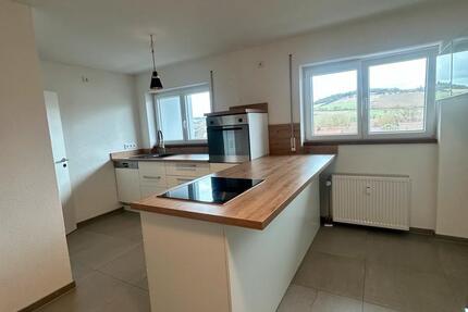 Wohnung Lauda-Königshofen Königshofen - 3.5 Zimmer, 106 m&sup2;, 975&euro; | Angebot:25131313