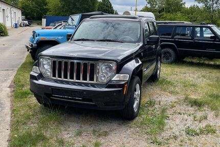 Jeep Cherokee 182.000 km 9.975 € Trebbin 14959