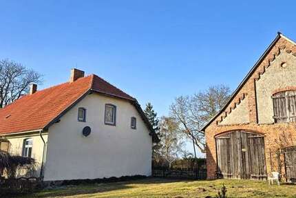 Haus Varchentin / Klein Plasten Klein Plasten - 4 Zimmer, 130 m&sup2;, 175.000&euro; | Angebot:25416981