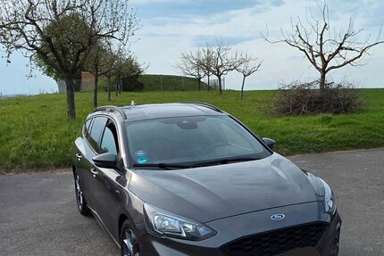 Ford Focus 88.049 km 12.990 &euro; Nidderau 61130